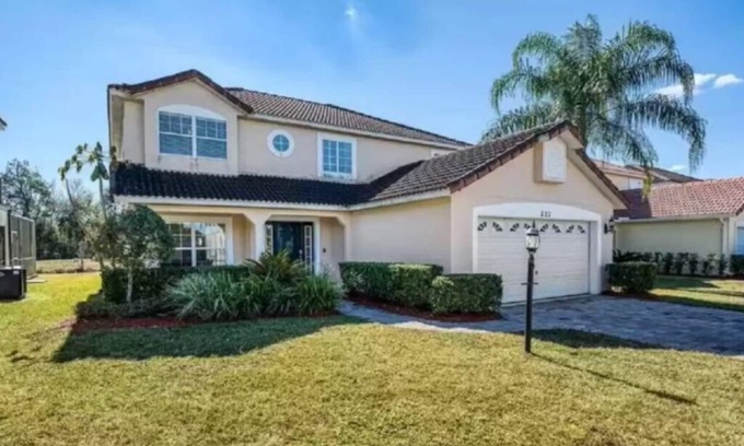 Lake Wilson Preserve Villa | South Facing Villa With Water View Near Disney