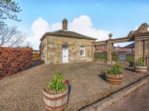Paxton House | South Lodge - Uk48318