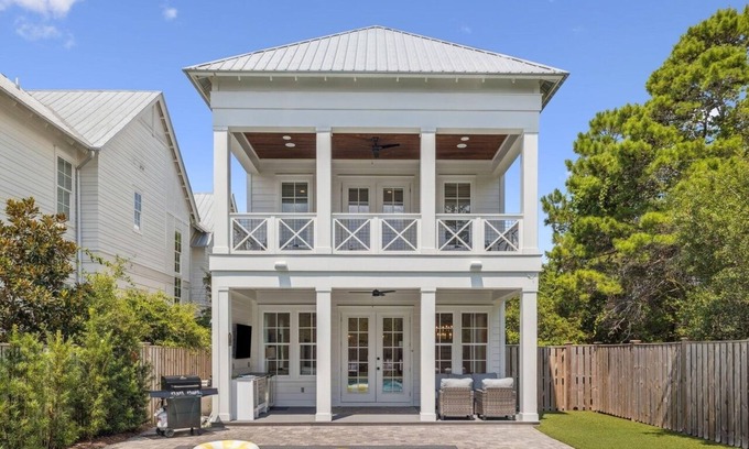 Santa Rosa Beach House | South of 30A - Private Pool - 5 En Suite - Near Beach Access - Great Location