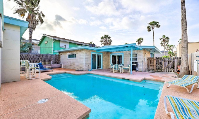 South Padre Island House | South Padre Island Vacation Rental: Steps to Beach