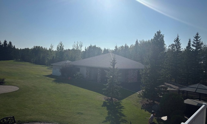 Sherwood Park Villa | South Park secluded private getaway