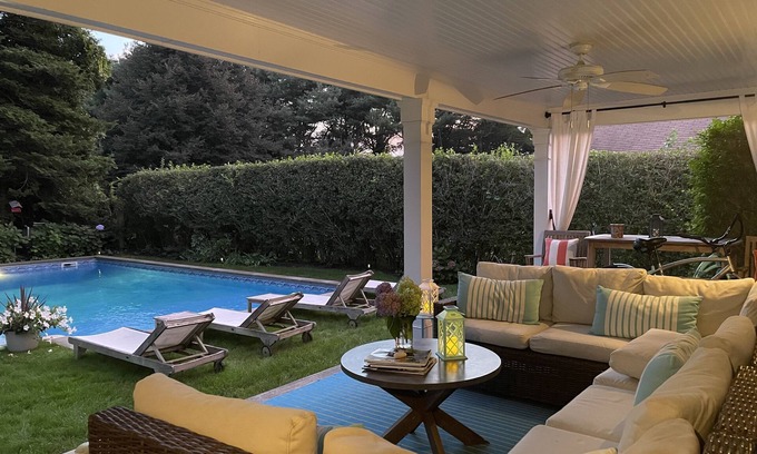 Southampton House | Southampton Village -RYDER Cup- private tennis&pickleball.BEACH BIKES, pool