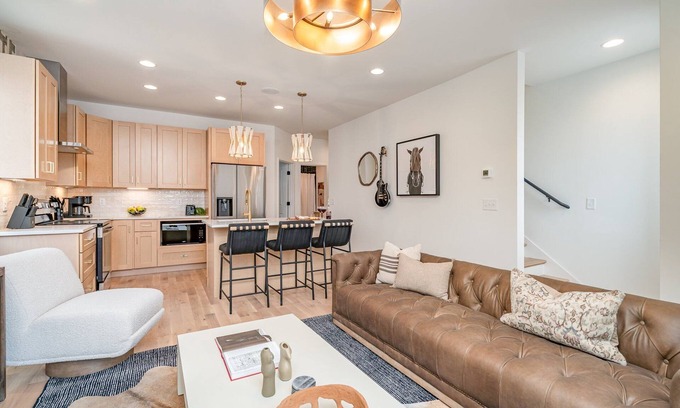 Nashville House | Southern Echo - Patio & Spa - Mins to Broadway