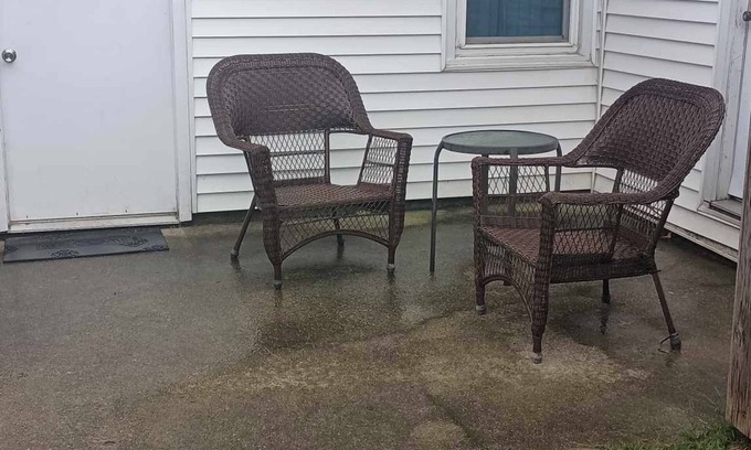 Fairfield Apartment | Southwest Retreat Private Pet friendly, fenced in yard 7min off I-64.