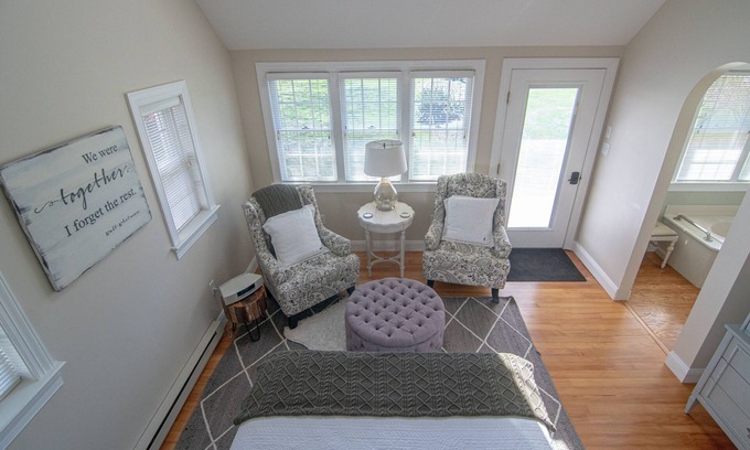 Bird In Hand Cottage | Spa Cottage in Tranquil Amish Country, Jetted Tub, Outdoor Patio