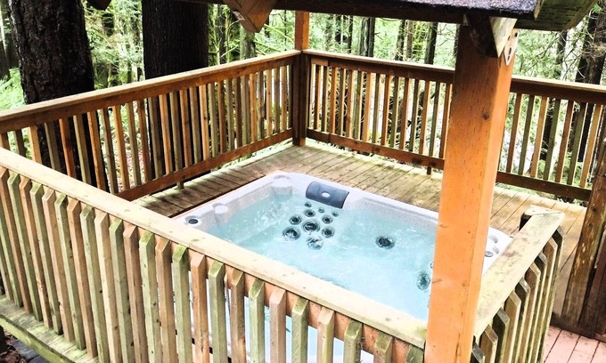 Sudden Valley House | SPA ESCAPE IN THE VALLEY!