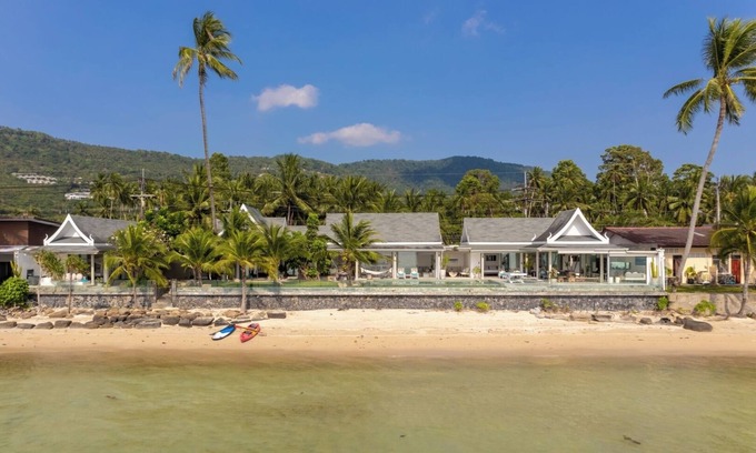 Na Thon Villa | Spacious 6-bedroom Beachside Villa in Wonderful Koh Samui with Stunning Views