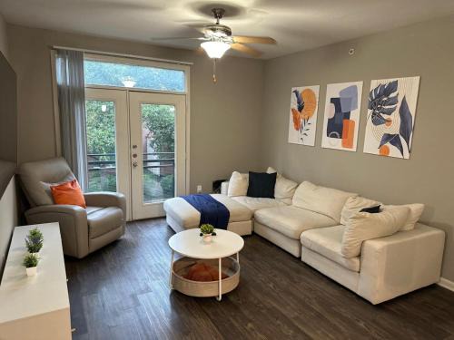 Legacy Park Apartment | Spacious 1400sf 3bed 2bath Apartment