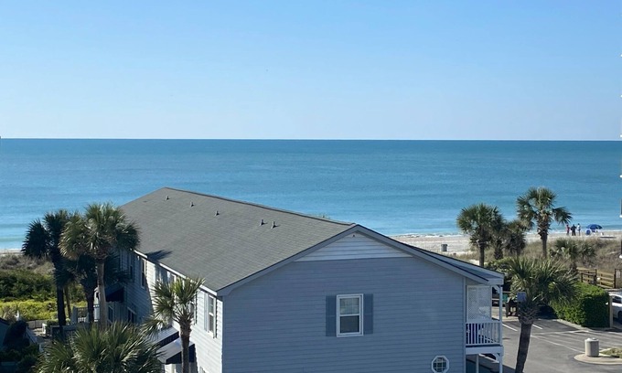 Crescent Beach Condo | Spacious 2 Bedroom/2 bathroom Condo with Ocean View, Pool, Elevator, and Balcony