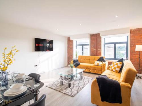 Bradford Apartment | Spacious 2-Bedroom Flat in Bradford