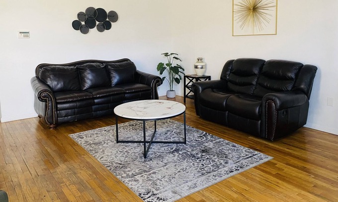 West Old Town Apartment | Spacious 2 bedroom loft located in the heart of old town @ Plaza Don Luis