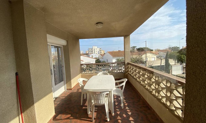 Le Grand Large Apartment | Spacious 2-BR Apartment with Terrace, Parking, Near Beach – Sleeps 6