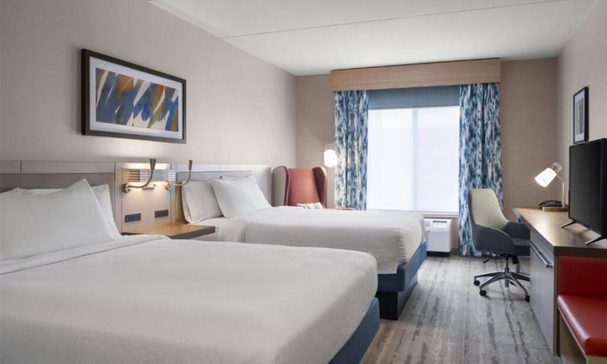 Albuquerque Hotel | Spacious 2 Queen Suites | Pool, Dining, & Bar Area