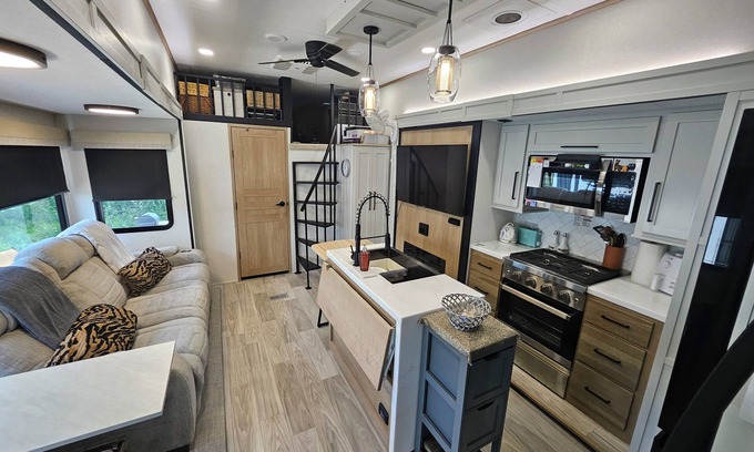 Lorena House | Spacious 2025 Destination RV Sleeps 9