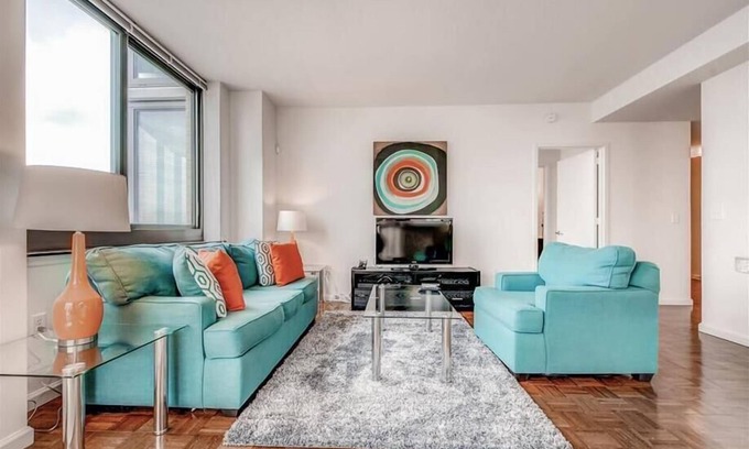 Hudson Exchange Apartment | Spacious 2BR | Fully Equipped Gym | Near PATH by GLS