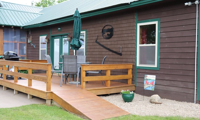 Inlet Cabin | Spacious 2br w/custom Adirondack craftsmanship