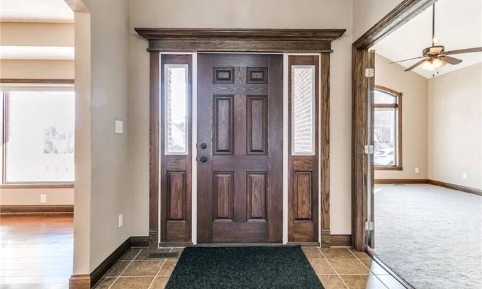 West Des Moines House | Spacious 4-bedroom house in peaceful West Des Moines