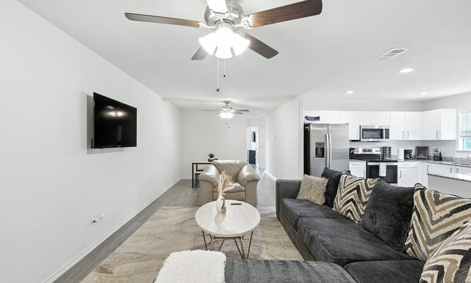 Grand Prairie House | Spacious 4-Bedroom Home Near Six Flags & Family Attractions!