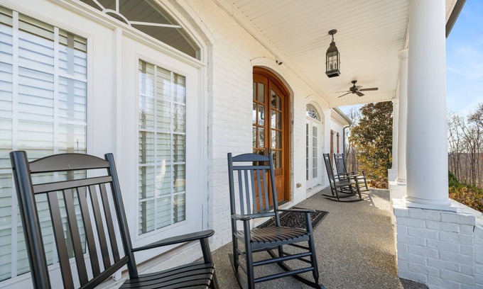 Primm Springs House | Spacious 4-bedroom house in Primm Springs
