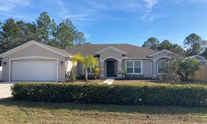 Indian Trails House | Spacious 4-bedroom house with AC and WiFi in brilliant Palm Coast