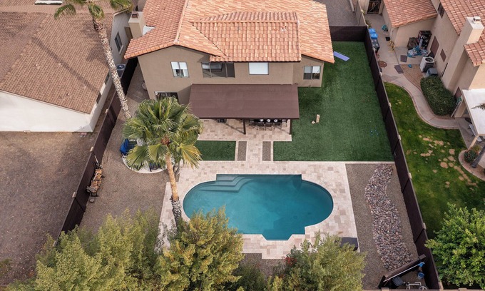 Diamond Point House | Spacious 4-bedroom house in charming Scottsdale neighborhood w/home gym & pool