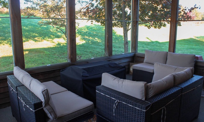 Thompson Ridge House | Spacious 4-bedroom house in lovely Pine Bush with WiFi, AC