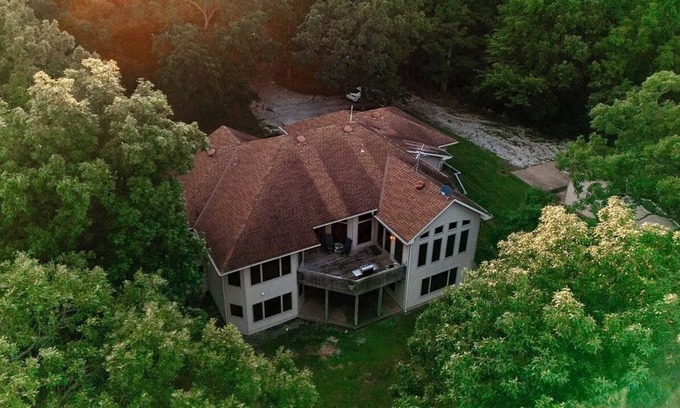 Umber View Heights House | Spacious 4-bedroom house in serene Stockton with lake views