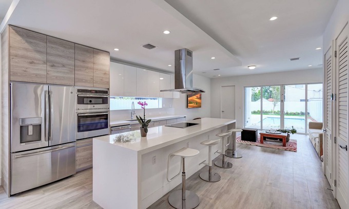 Coral Way House | Spacious 4-bedroom house in marvelous Miami + Pool