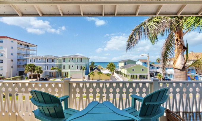 Indian Shores House | Spacious 4BR/3BA Townhouse Steps from the Beach