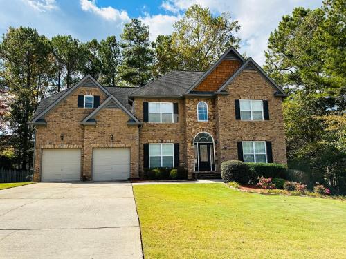 Douglasville Villa | Spacious 4BR Villa Getaway near Atlanta