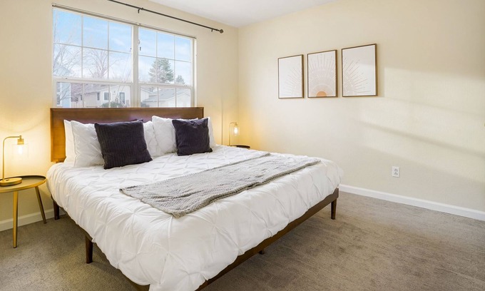 Alta Vista Area House | Spacious 4BR w/ Movie room, Foosball, Games