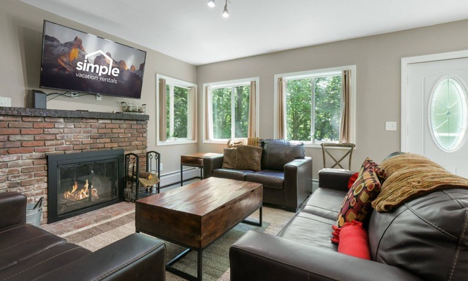 Killington House | Spacious 5BR Killington Home with 2 Kitchens, Game Room & Pet Friendly