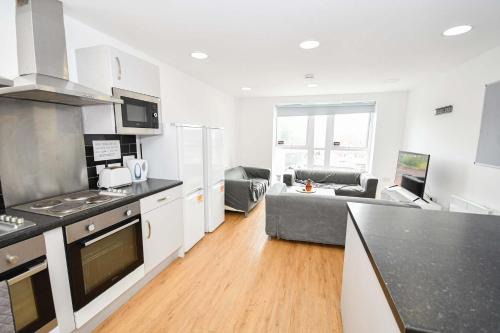 Liverpool Apartment | Spacious 6 Bedroom Apartment in Liverpool
