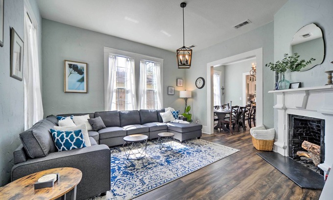 Gonzales House | Spacious Abode, Walk to Texas Heroes Square!