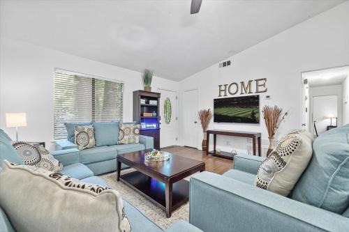 Alpharetta House | Spacious Alpharetta 3bedroom Home