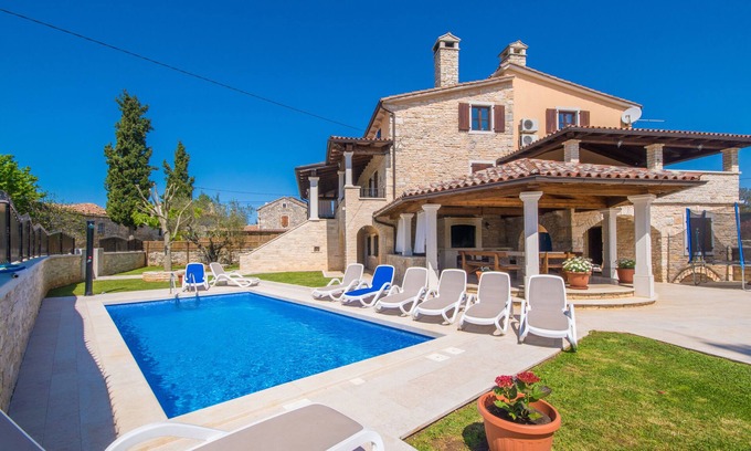 Gradisce Villa | Spacious and beautiful stone Villa, private pool, garden, peaceful location