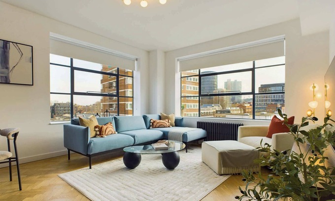 Hoxton Apartment | Spacious and Bright Apartment by Tech City