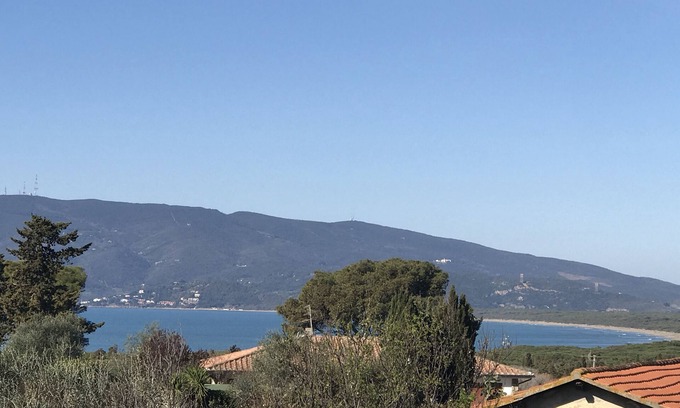 Ansedonia Apartment | Spacious and Bright Penthouse Apartment with Sea View Terrace