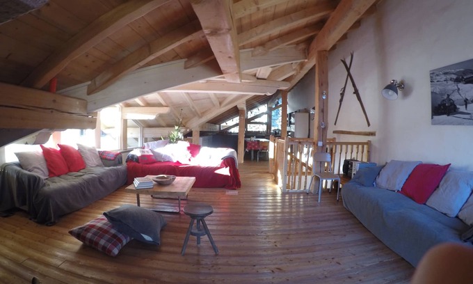 Villaroger Ski Chalet | Spacious and comfortable chalet for 13 people - connected to Arcs 2000 in 20 minutes