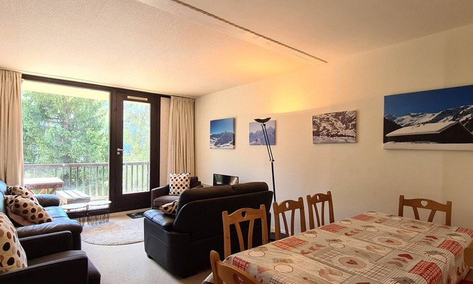 Flaine Apartment | Spacious and Cozy Apartment · Ski-In/Ski-Out · Free Unlimited WIFI