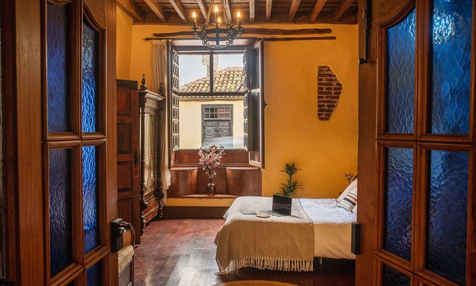 Realejo Alto Apartment | Spacious apartment in rustic 17th-century Canarian house - with pool