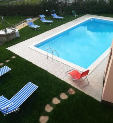 Villa Campanile Apartment | Spacious Apartment in Villa Campanile with Private Pool