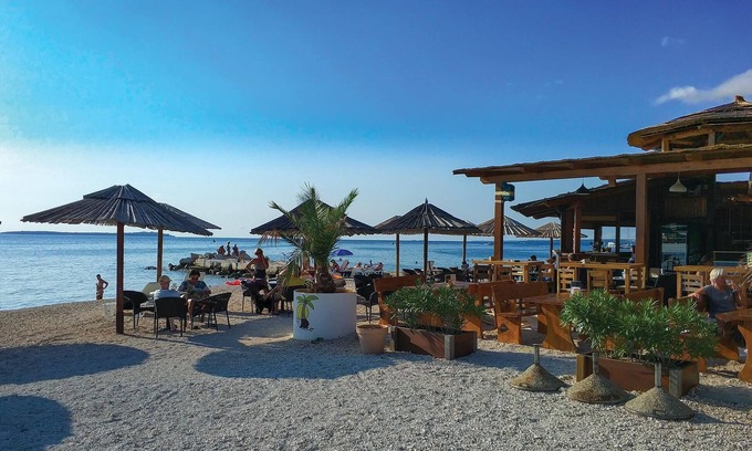 Valbandon Apartment | Spacious apartment on the upper floor.