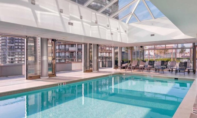 Downtown Apartment | Spacious Apt Downtown With Fitness Center