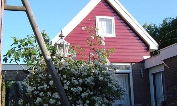 Callantsoog House | Spacious beach house with its own garden 2 minutes' walk from the sea