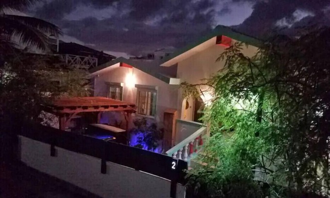 Maho House | Spacious, Beacon Hill House