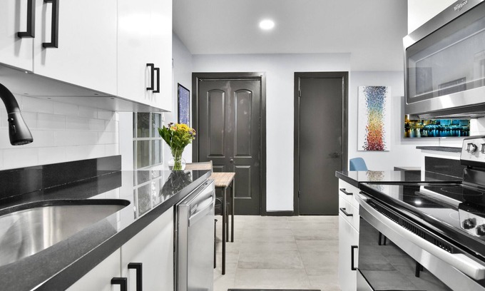 Wilton Manors Villa | Spacious, Central Wilton Manors Villas!