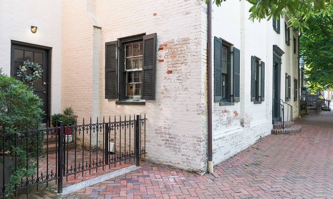 Historic District House | Spacious Converted Carriage House in Historic District near USNA