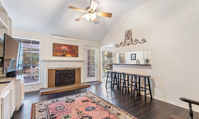 Indian Springs House | Spacious & Cozy 4BR Home in The Woodlands