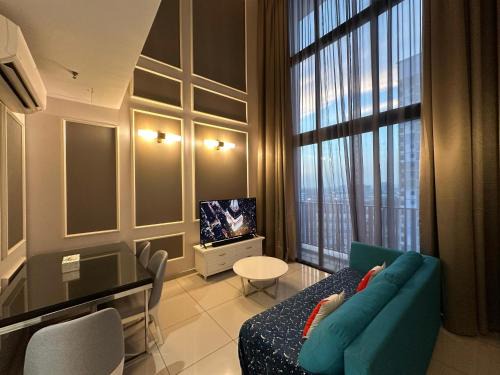 Shah Alam Apartment | Spacious Duplex, Netflix and Various Facilities Pool KL view at i-City Shah Alam